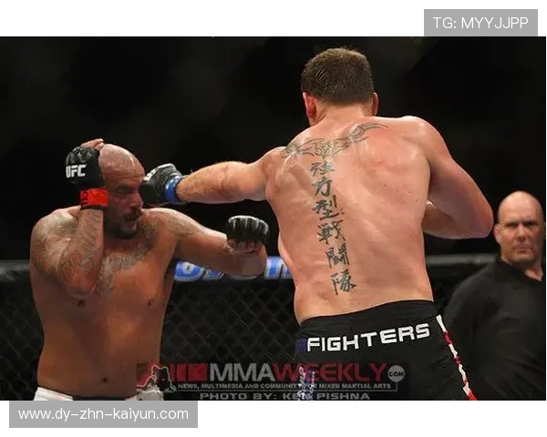 UFC纪录片展示选手真实训练生活