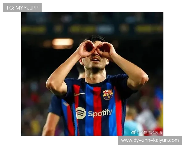 巴萨中场连续转移后形成单刀，佩德里冷静推进